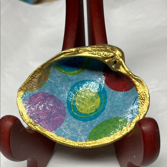 Hand Crafted Decoupage Decorative Shell Trinket Dish - Picture 2 of 10